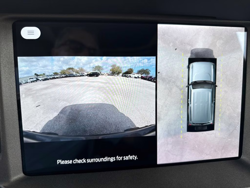 2026 Avalanche Gray Ford Bronco Badlands 4X4 SUV