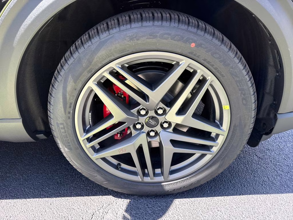 2026 Agate Black Metallic Ford Explorer ST-Line RWD SUV