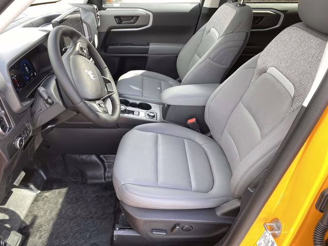 2026 Orange Fury Metallic Tri-Coat Ford Bronco Sport Badlands 4X4 SUV