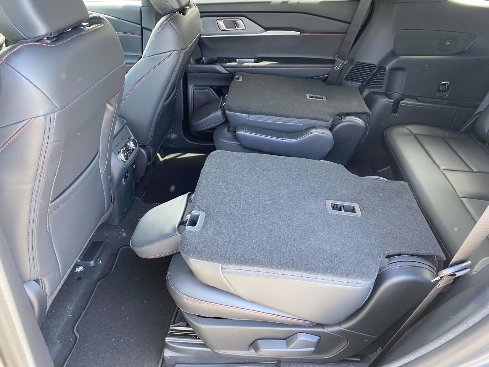 2026 Gray Metallic Ford Explorer ST-Line RWD SUV