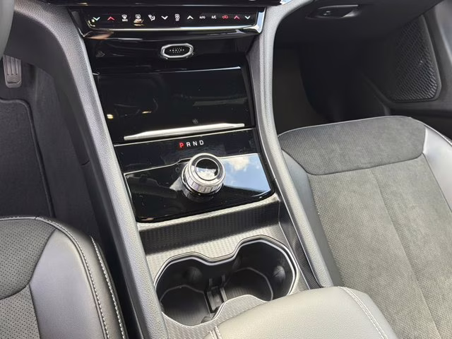 2026 Diamond Black Crystal Pearlcoat Jeep Grand Cherokee Laredo Altitude RWD SUV