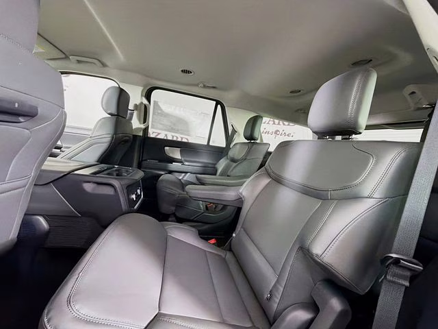 2026 Space Silver Metallic Ford Expedition Active RWD SUV