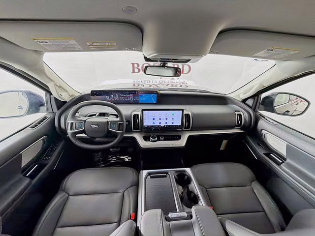 2026 Space Silver Metallic Ford Expedition Active RWD SUV