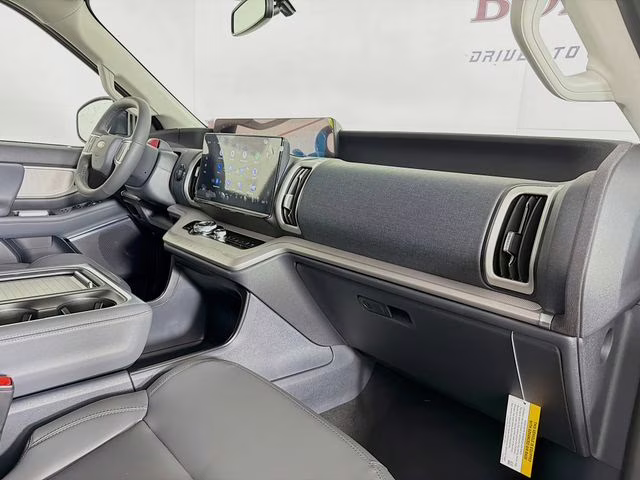 2026 Space Silver Metallic Ford Expedition Active RWD SUV