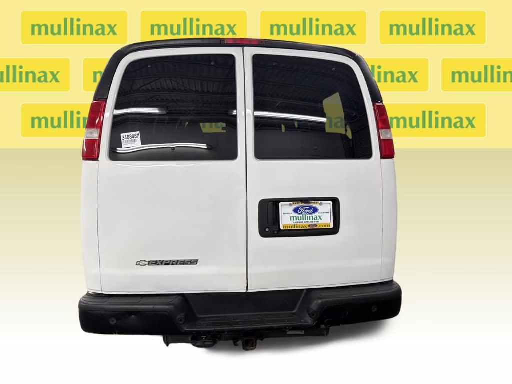 2019 Summit White Chevrolet Express 3500 LS RWD Van