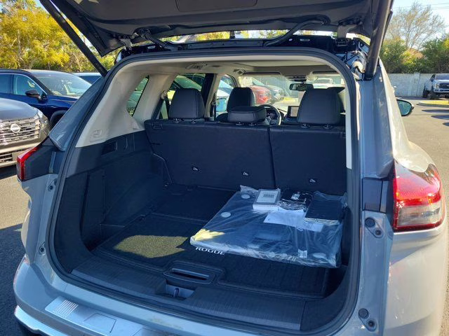2026 Boulder Gray/Super Black Nissan Rogue Platinum AWD SUV