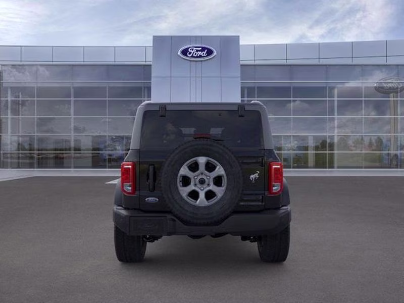 2026 Shadow Black Ford Bronco Big Bend 4X4 SUV