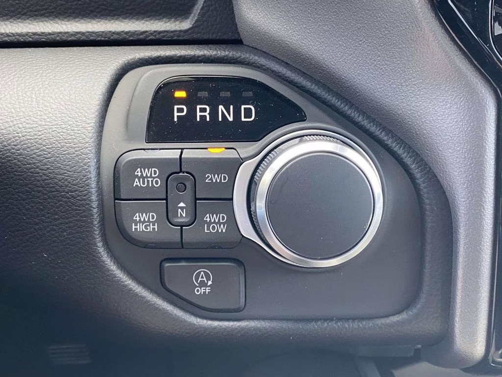 2026 Diamond Black Crystal Pearlcoat Ram 1500 Big Horn/Lone Star 4X4 Truck