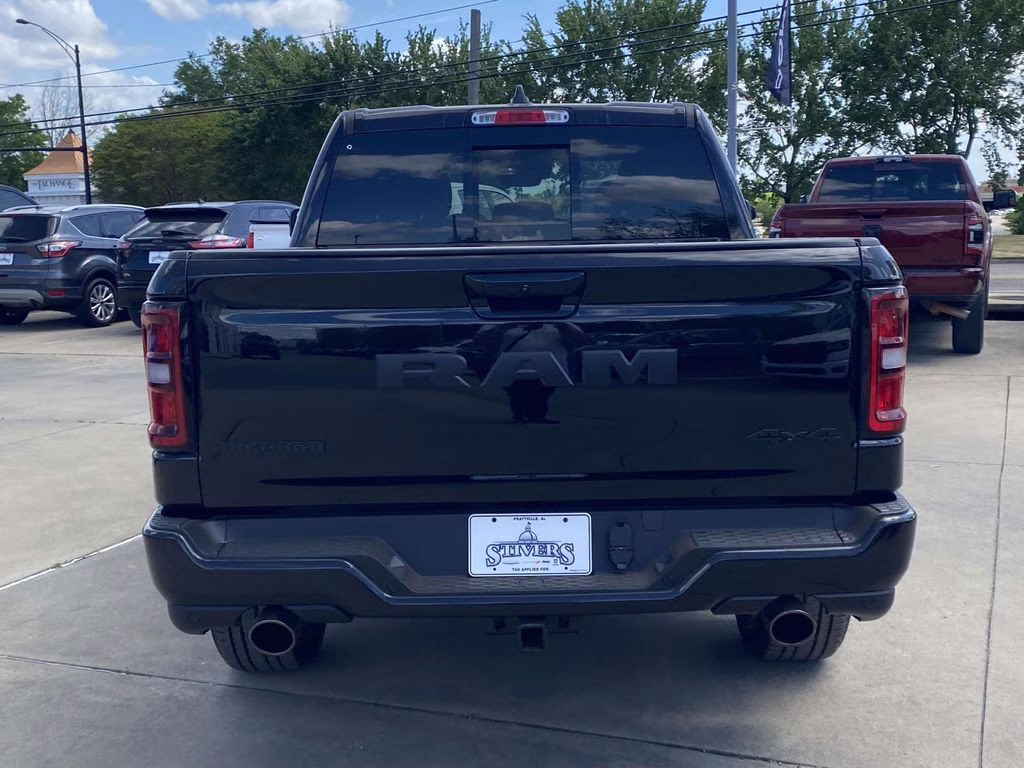 2026 Diamond Black Crystal Pearlcoat Ram 1500 Big Horn/Lone Star 4X4 Truck