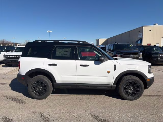 2026 Oxford White Ford Bronco Sport Badlands 4X4 SUV