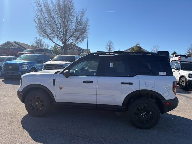 2026 Oxford White Ford Bronco Sport Badlands 4X4 SUV