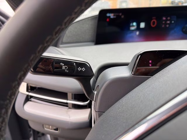 2026 Crystal White Metallic Clearcoat Lincoln Navigator Reserve 4X4 SUV