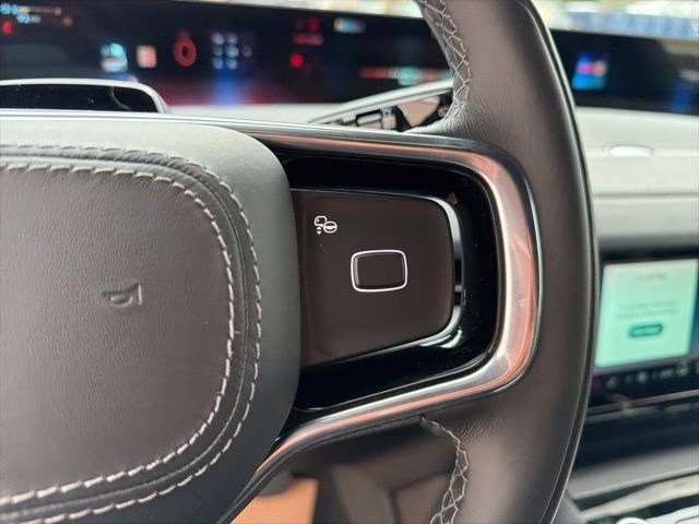 2026 Crystal White Metallic Clearcoat Lincoln Navigator Reserve 4X4 SUV