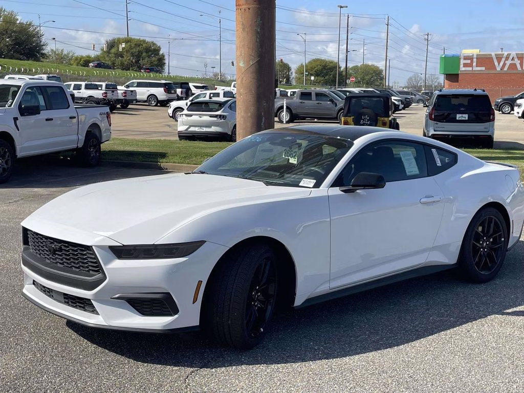 2026 Oxford White Ford Mustang EcoBoost RWD Coupe