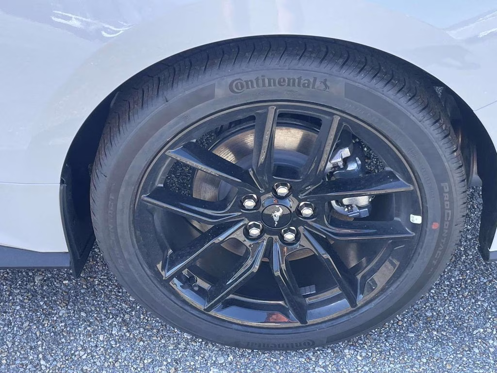 2026 Oxford White Ford Mustang EcoBoost RWD Coupe