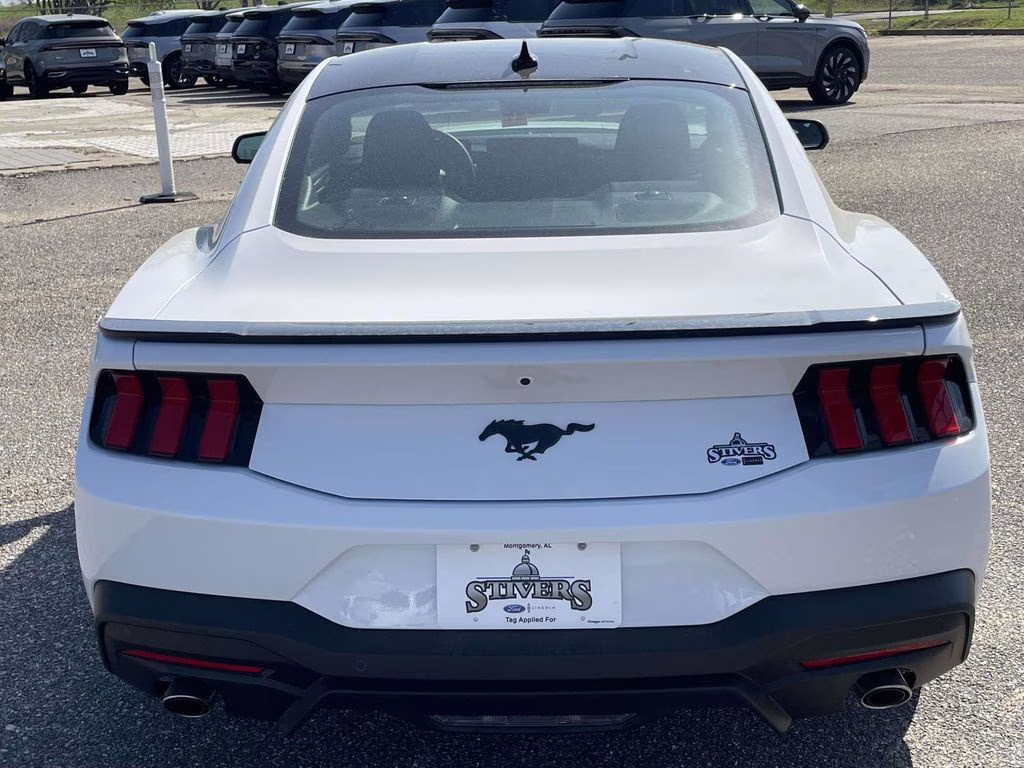2026 Oxford White Ford Mustang EcoBoost RWD Coupe