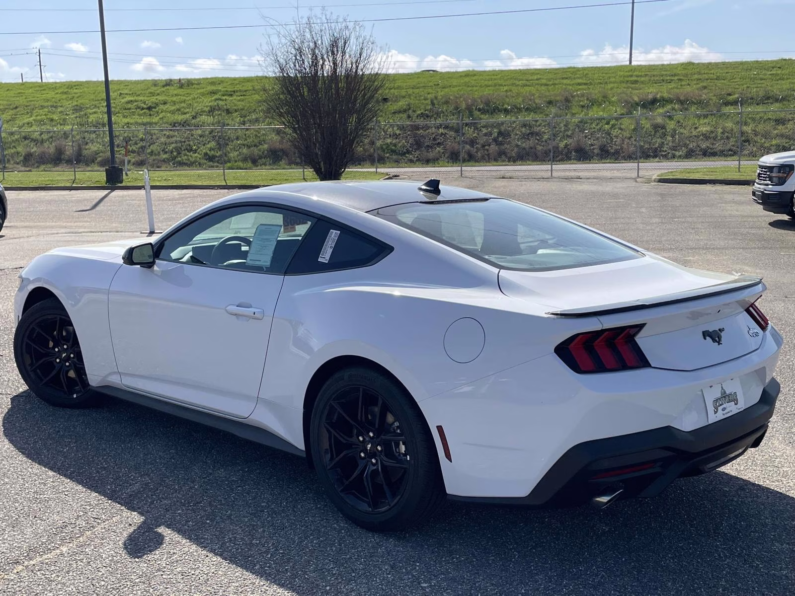 2026 Oxford White Ford Mustang EcoBoost RWD Coupe