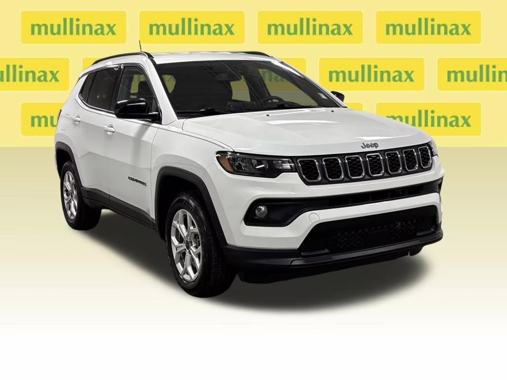 2025 Bright White Clearcoat Jeep Compass Latitude 4X4 SUV