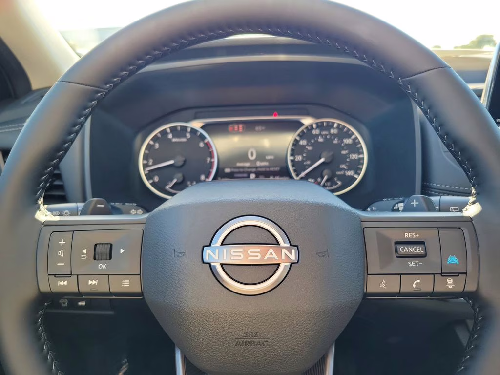 2026 Everest White Pearl Tricoat Nissan Rogue SV FWD SUV