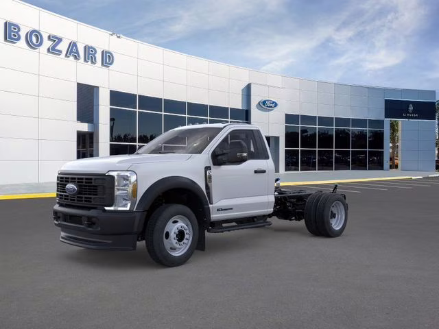 2025 Oxford White Ford Super Duty F-550 DRW XL DRW 4X4 Chassis