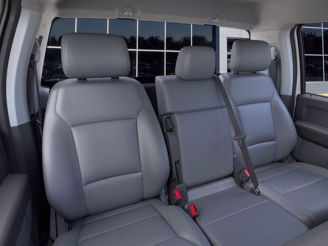 2025 Ford F-550 Super Duty Chassis Cab XL - Photo 11