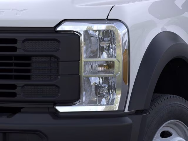 2025 Ford F-550 Super Duty Chassis Cab XL - Photo 21