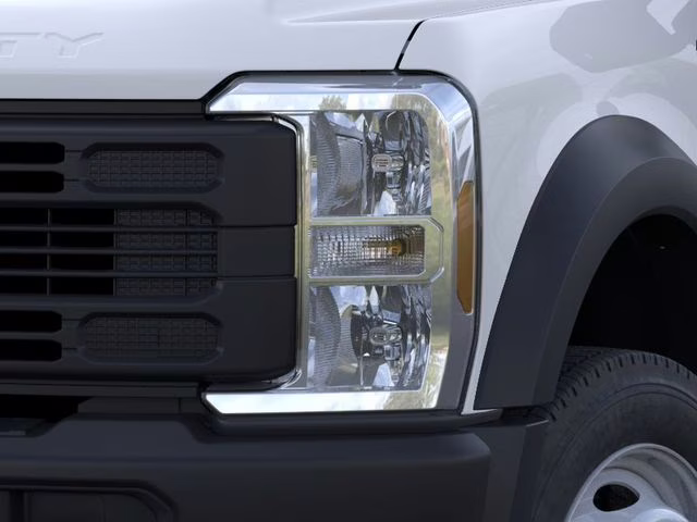 2025 Oxford White Ford Super Duty F-550 DRW XL DRW 4X4 Chassis