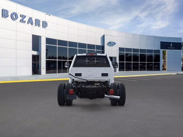 2025 Oxford White Ford Super Duty F-550 DRW XL DRW 4X4 Chassis