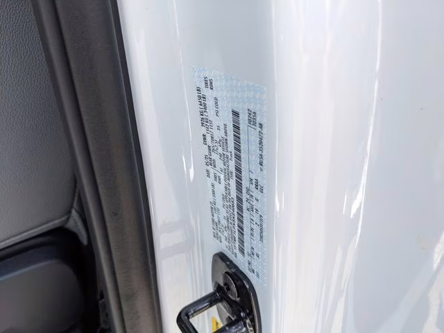 2025 Oxford White Ford F-150 XL 4X4 Truck