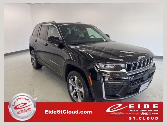 2026 Diamond Black Crystal Pearlcoat Jeep Grand Cherokee Limited 4X4 SUV