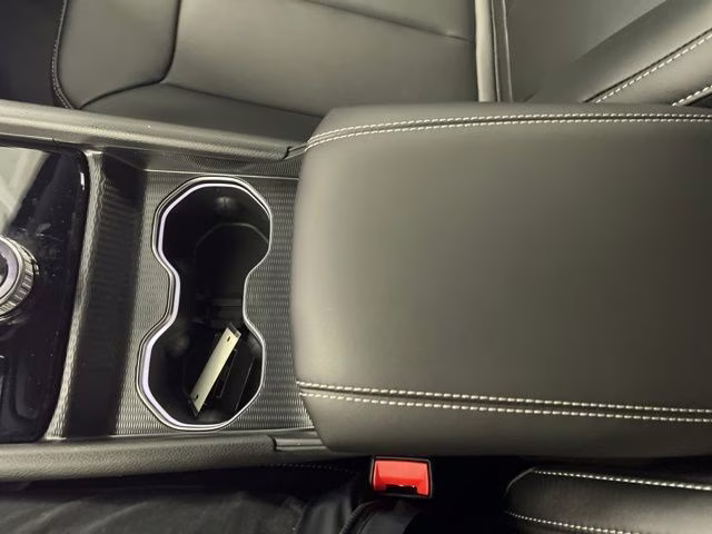 2026 Diamond Black Crystal Pearlcoat Jeep Grand Cherokee Limited 4X4 SUV