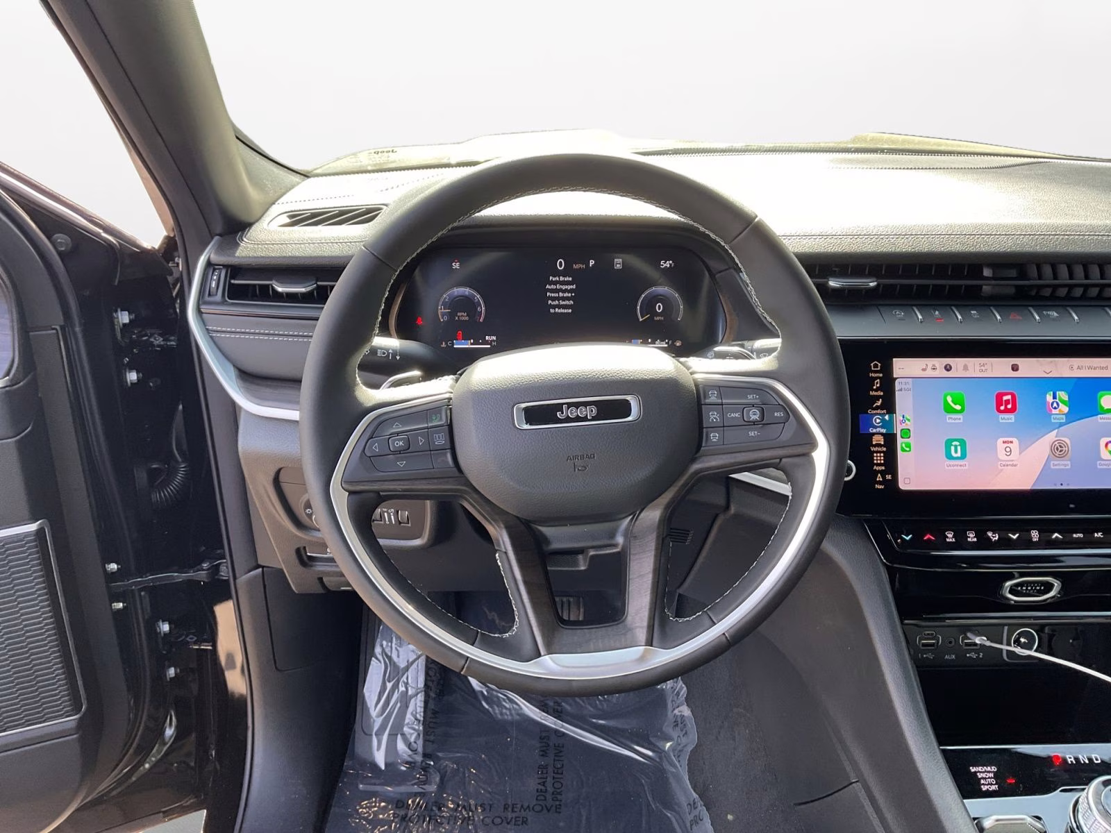 2026 Diamond Black Crystal Pearlcoat Jeep Grand Cherokee Limited 4X4 SUV