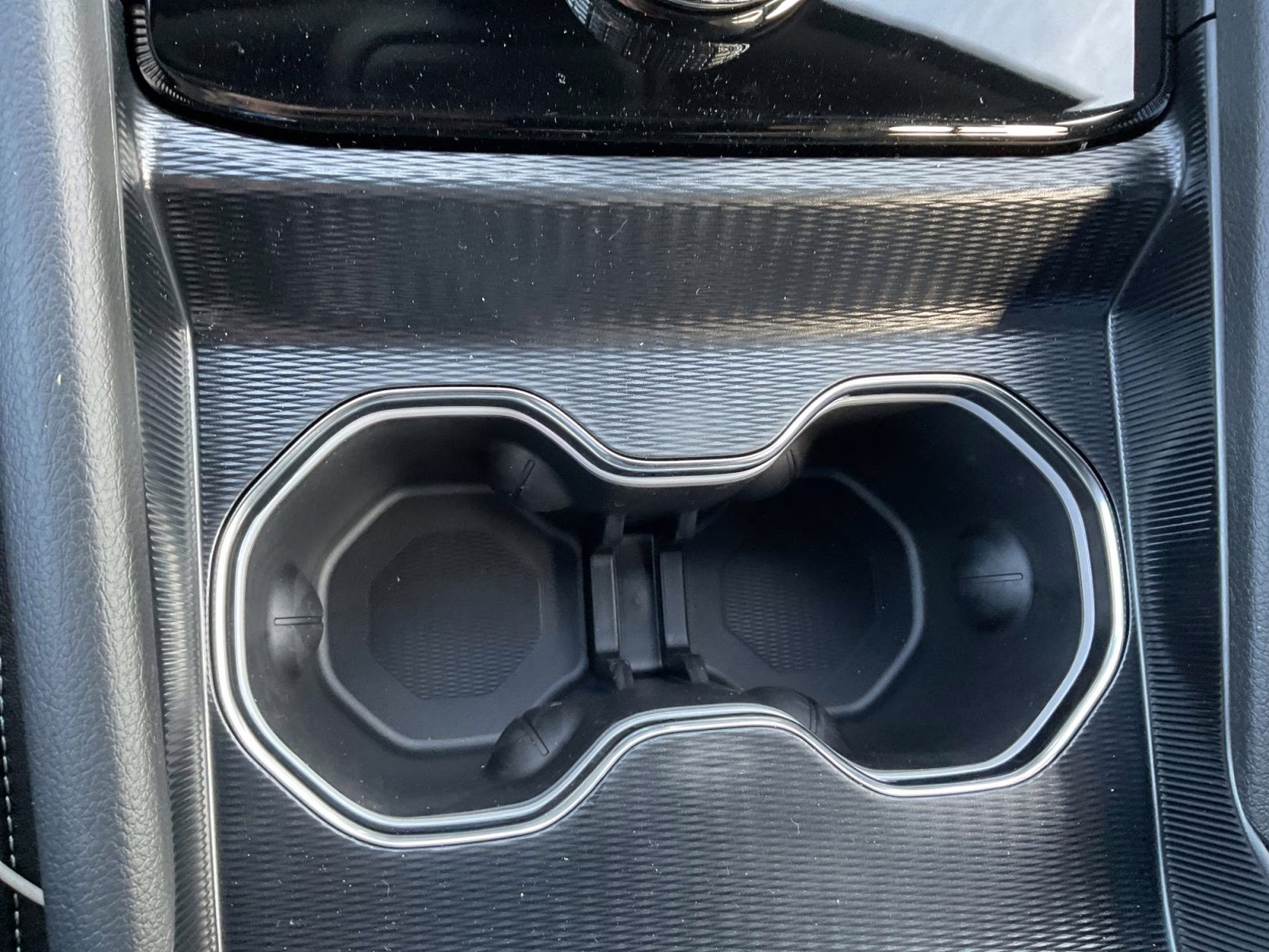 2026 Diamond Black Crystal Pearlcoat Jeep Grand Cherokee Limited 4X4 SUV