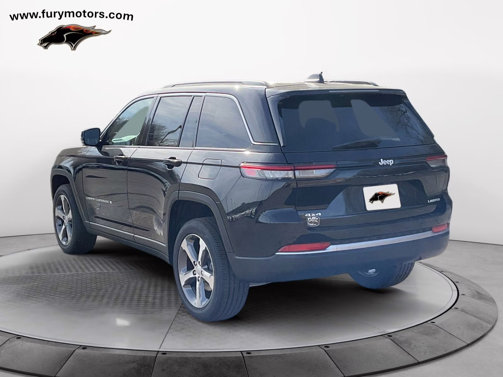 2026 Diamond Black Crystal Pearlcoat Jeep Grand Cherokee Limited 4X4 SUV