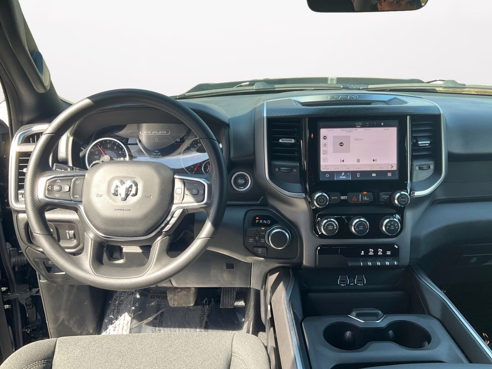 2026 Diamond Black Crystal Pearlcoat Ram 1500 Express 4X4 Truck