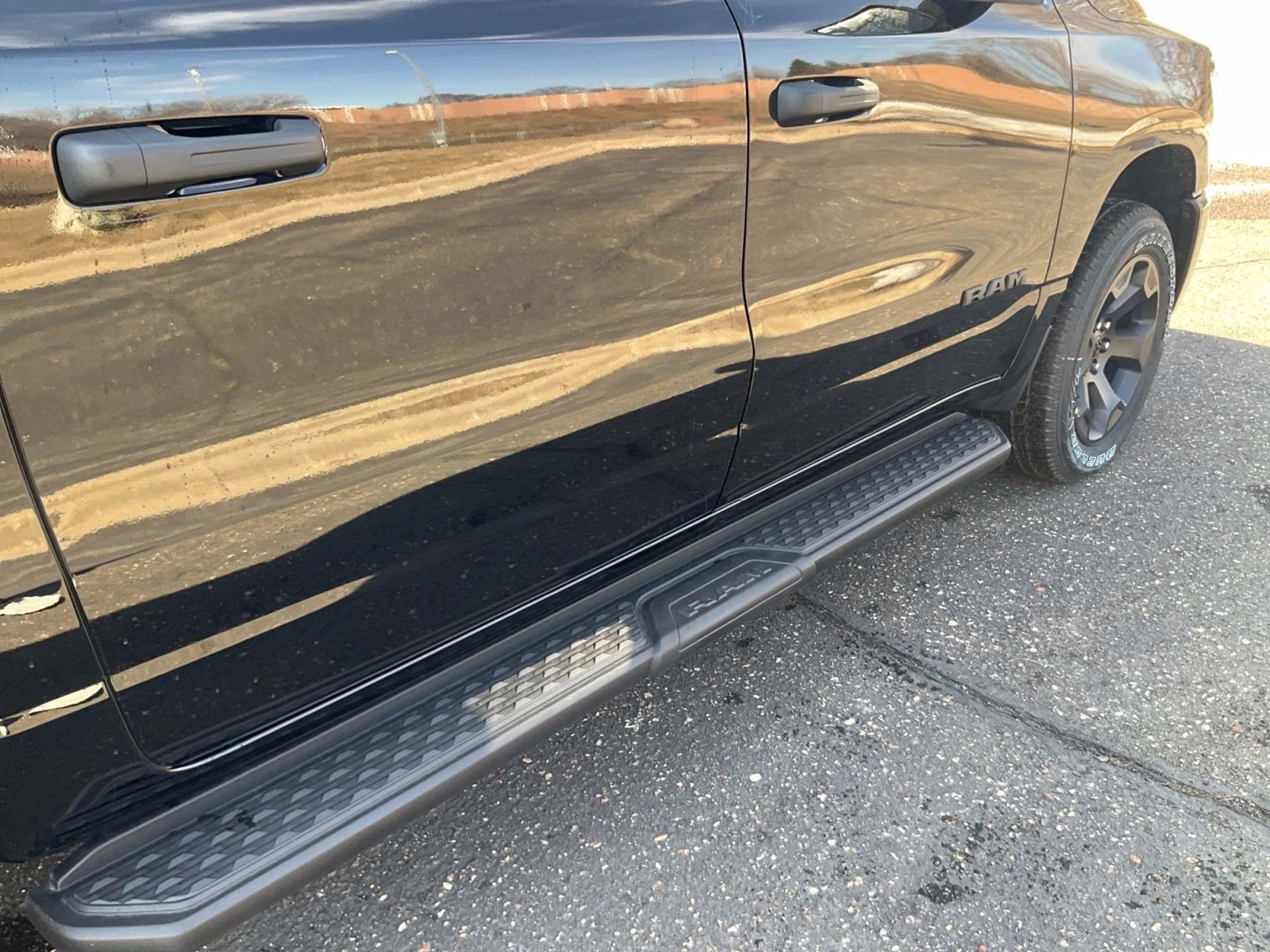 2026 Diamond Black Crystal Pearlcoat Ram 1500 Express 4X4 Truck