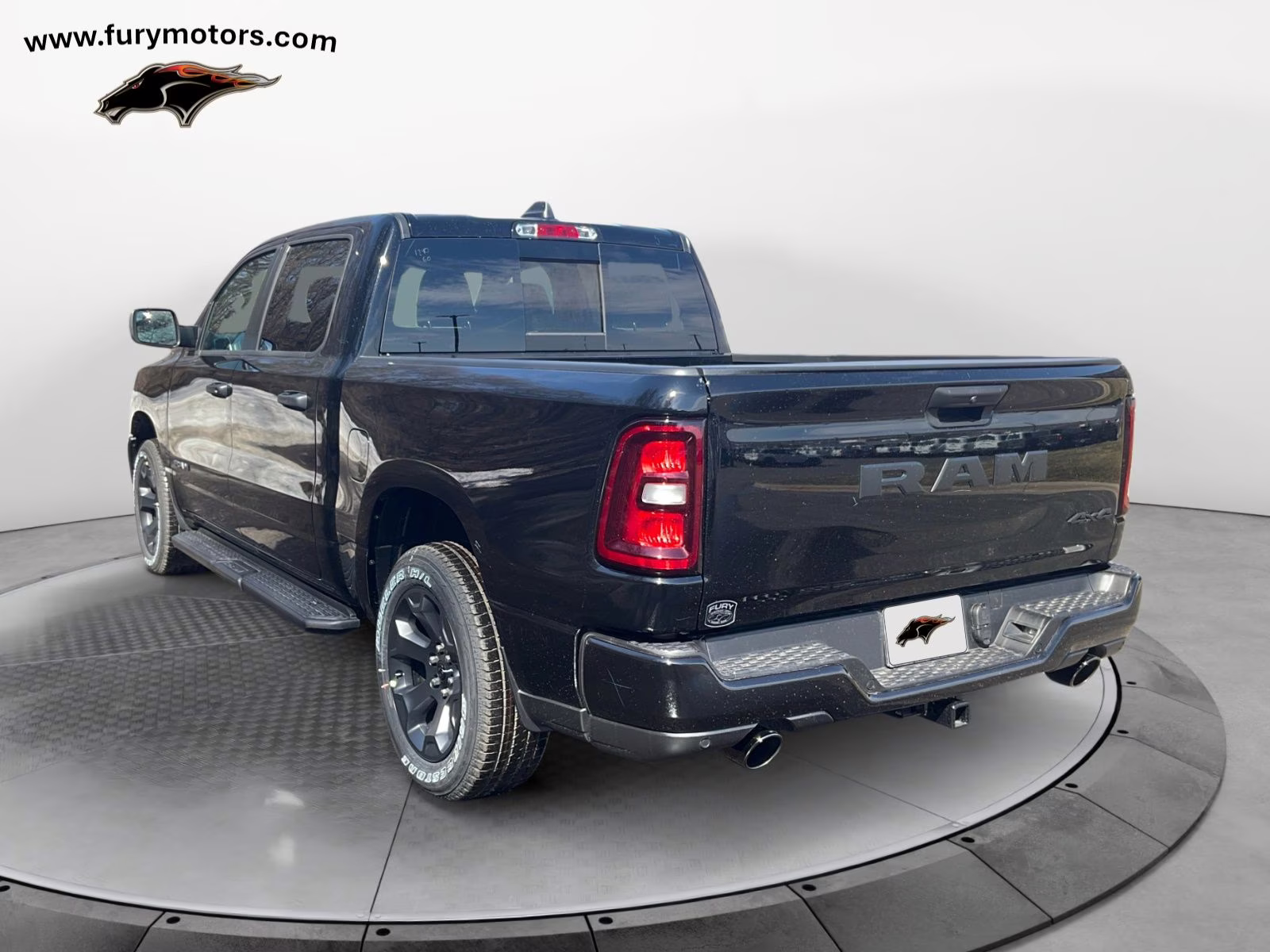 2026 Diamond Black Crystal Pearlcoat Ram 1500 Express 4X4 Truck