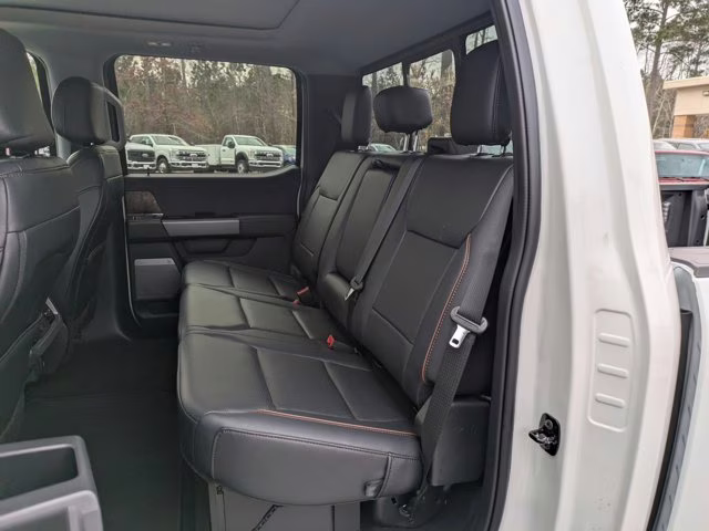 2026 White Metallic Ford Super Duty F-250 SRW LARIAT 4X4 Truck