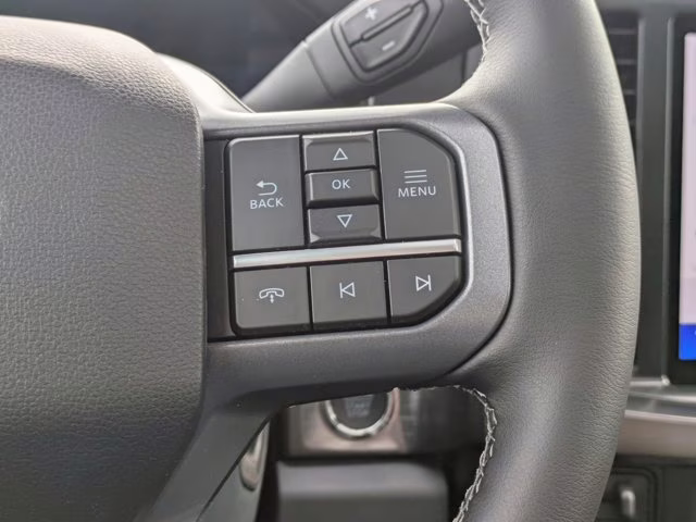 2026 White Metallic Ford Super Duty F-250 SRW LARIAT 4X4 Truck