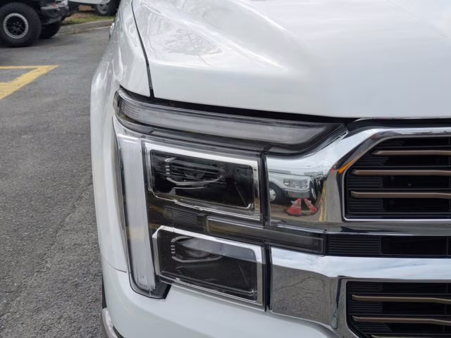 2025 Star White Metallic Tc Ford F-150 King Ranch 4X4 Truck