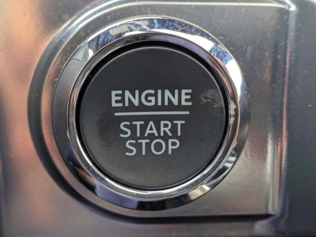 2025 Star White Metallic Tc Ford F-150 King Ranch 4X4 Truck