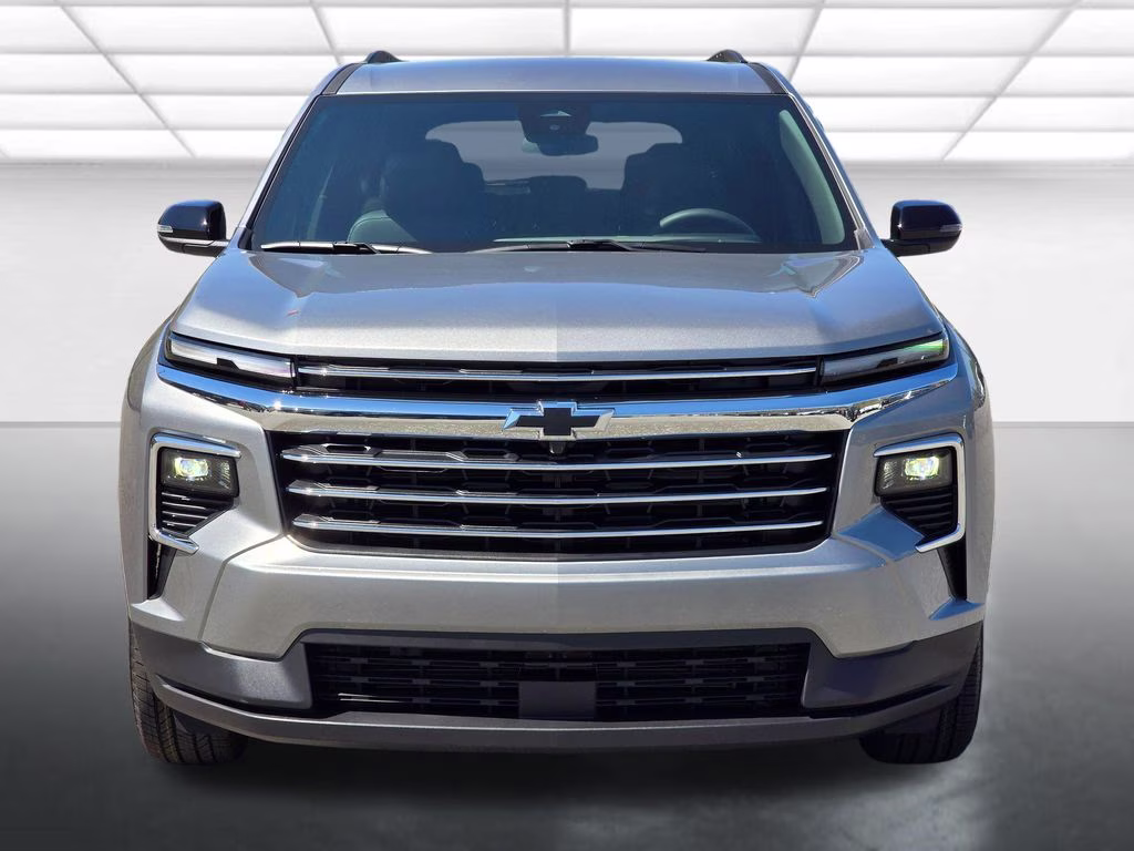 2026 Sterling Gray Metallic Chevrolet Traverse LT FWD SUV