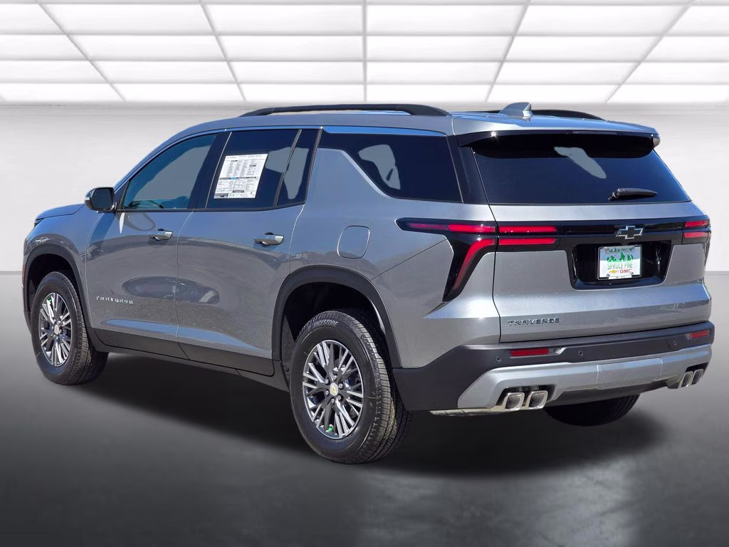 2026 Sterling Gray Metallic Chevrolet Traverse LT FWD SUV