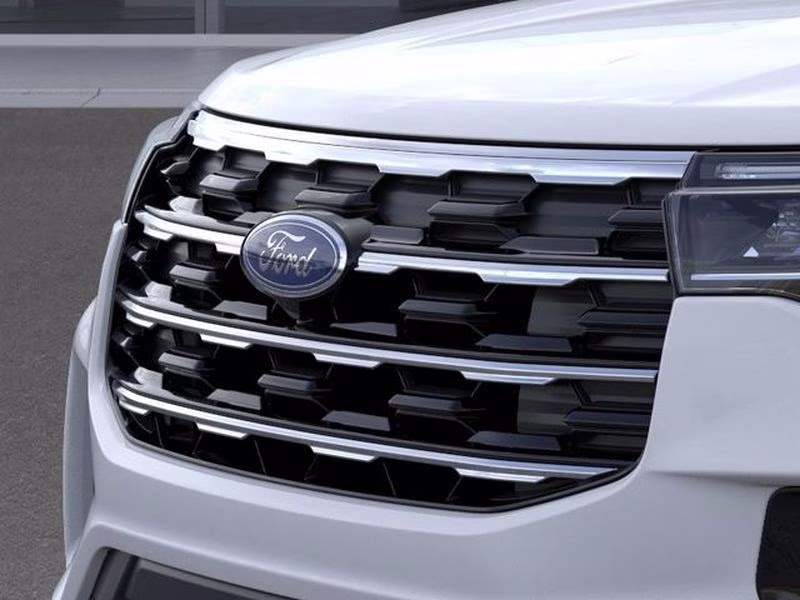 2026 Space White Metallic Ford Explorer Active w/200A Pkg RWD SUV