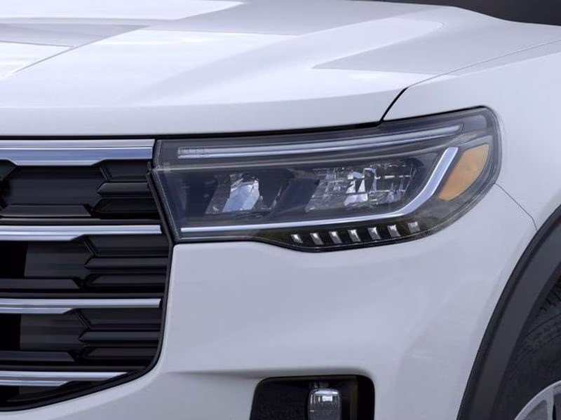 2026 Space White Metallic Ford Explorer Active w/200A Pkg RWD SUV