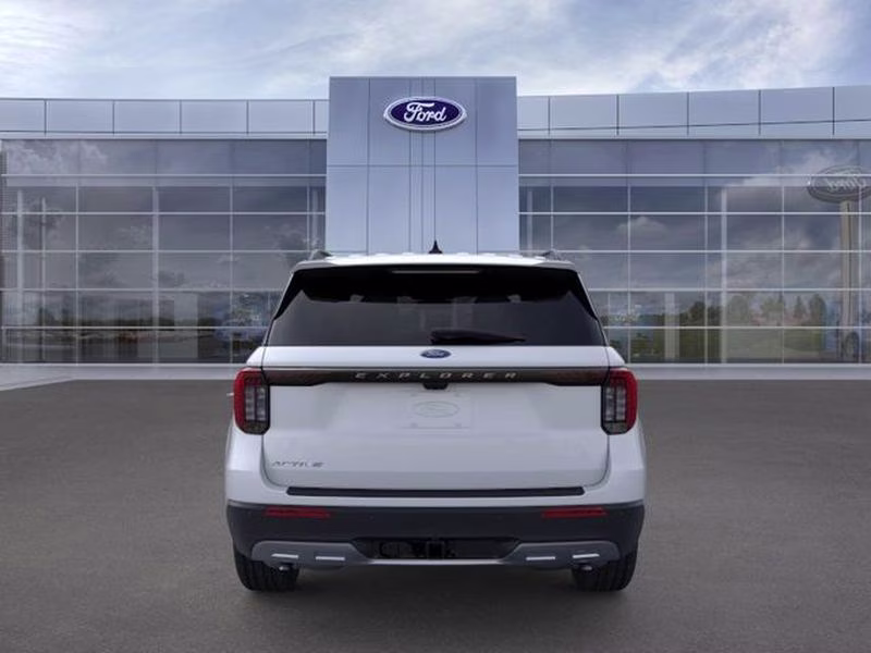 2026 Space White Metallic Ford Explorer Active w/200A Pkg RWD SUV