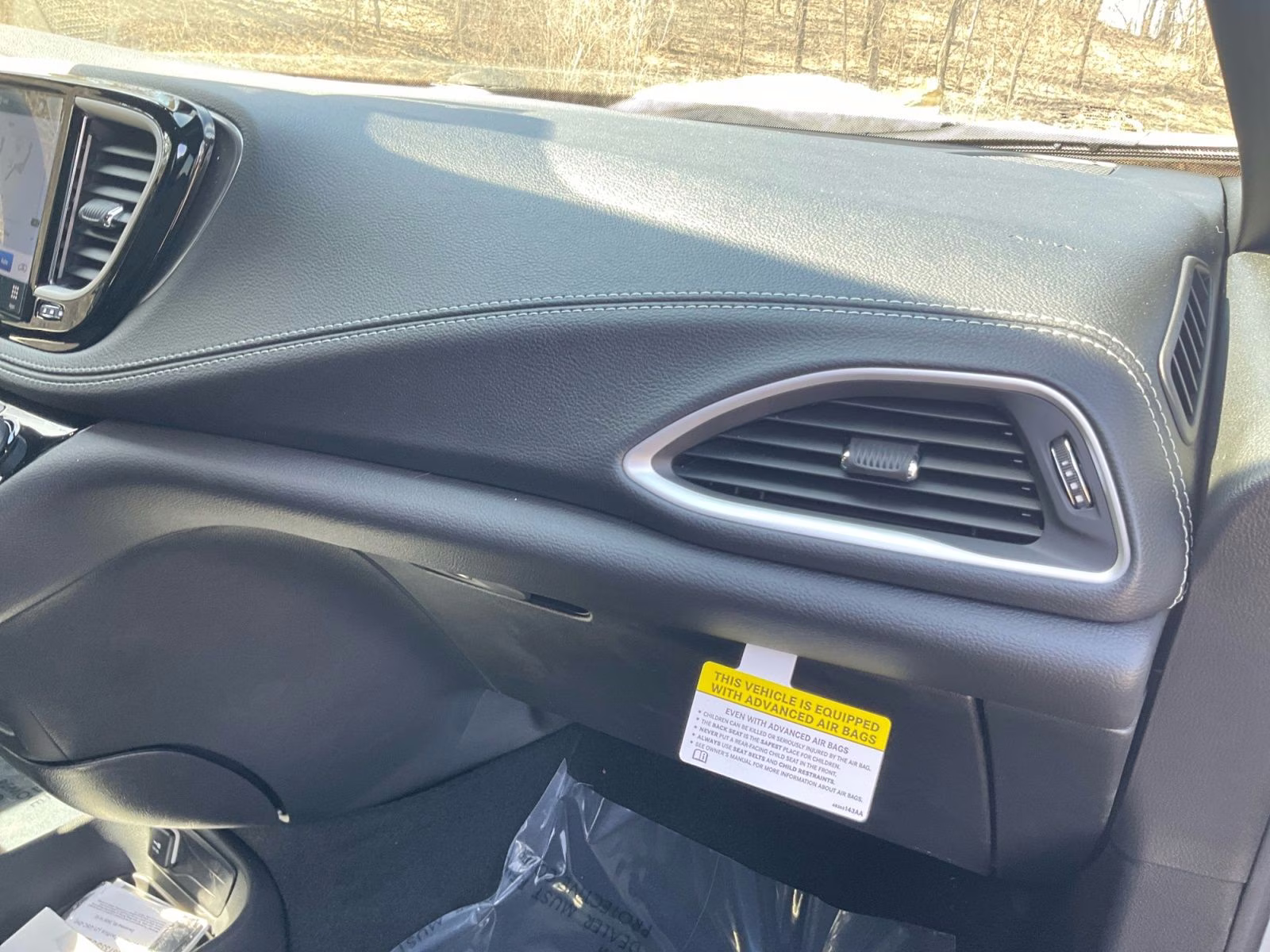 2026 Silver Mist Clearcoat Chrysler Pacifica Select AWD Van