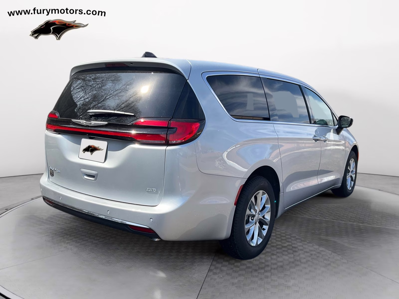 2026 Silver Mist Clearcoat Chrysler Pacifica Select AWD Van