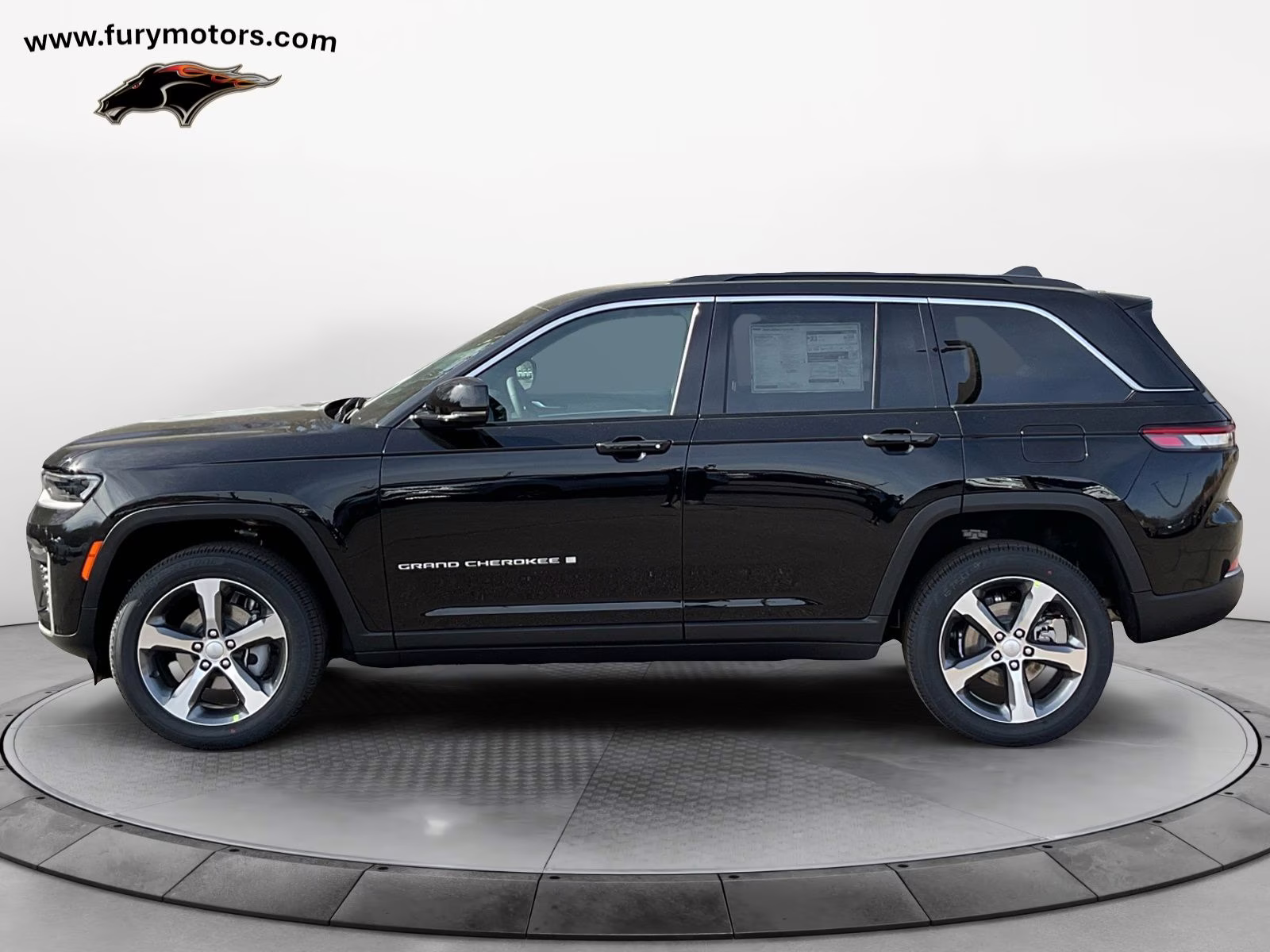 2026 Diamond Black Crystal Pearlcoat Jeep Grand Cherokee Limited 4X4 SUV