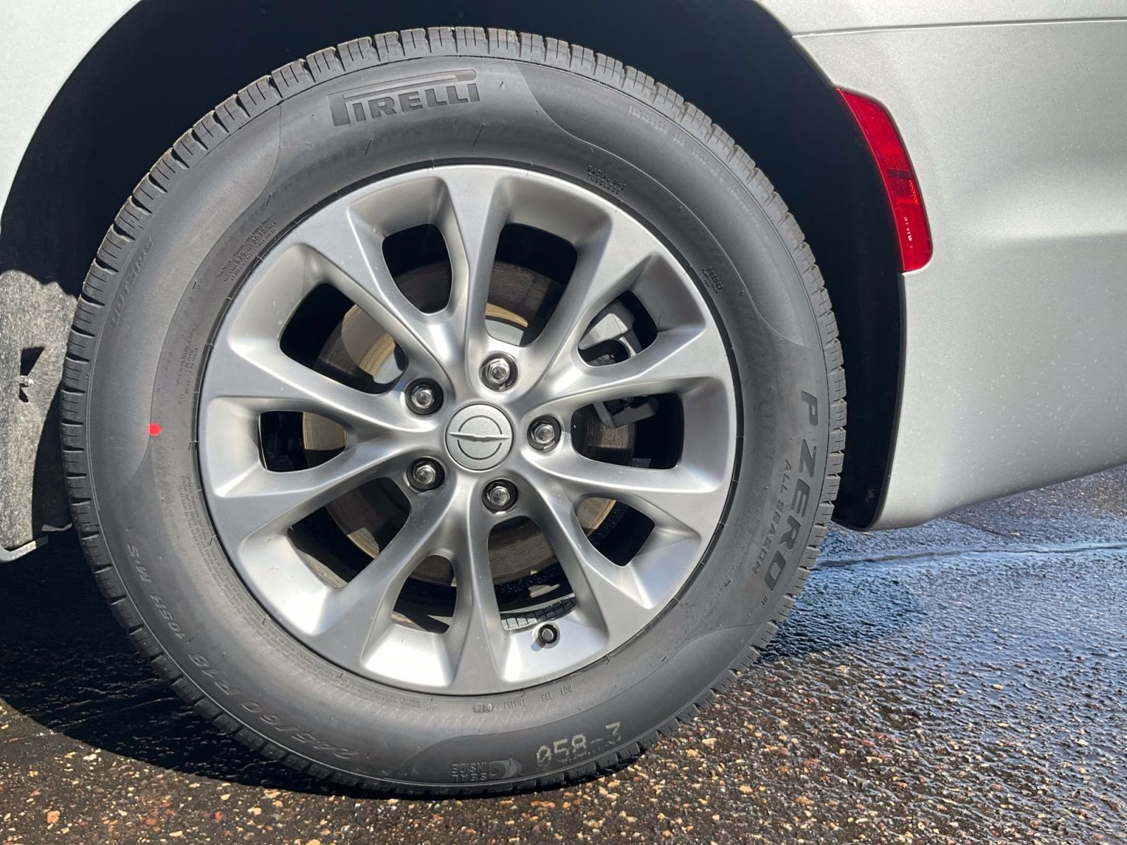 2026 Silver Mist Clearcoat Chrysler Pacifica Select AWD Van